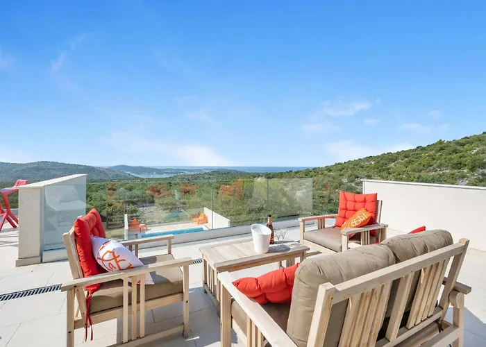 4 Bedroom Stunning In * Jarebinjak